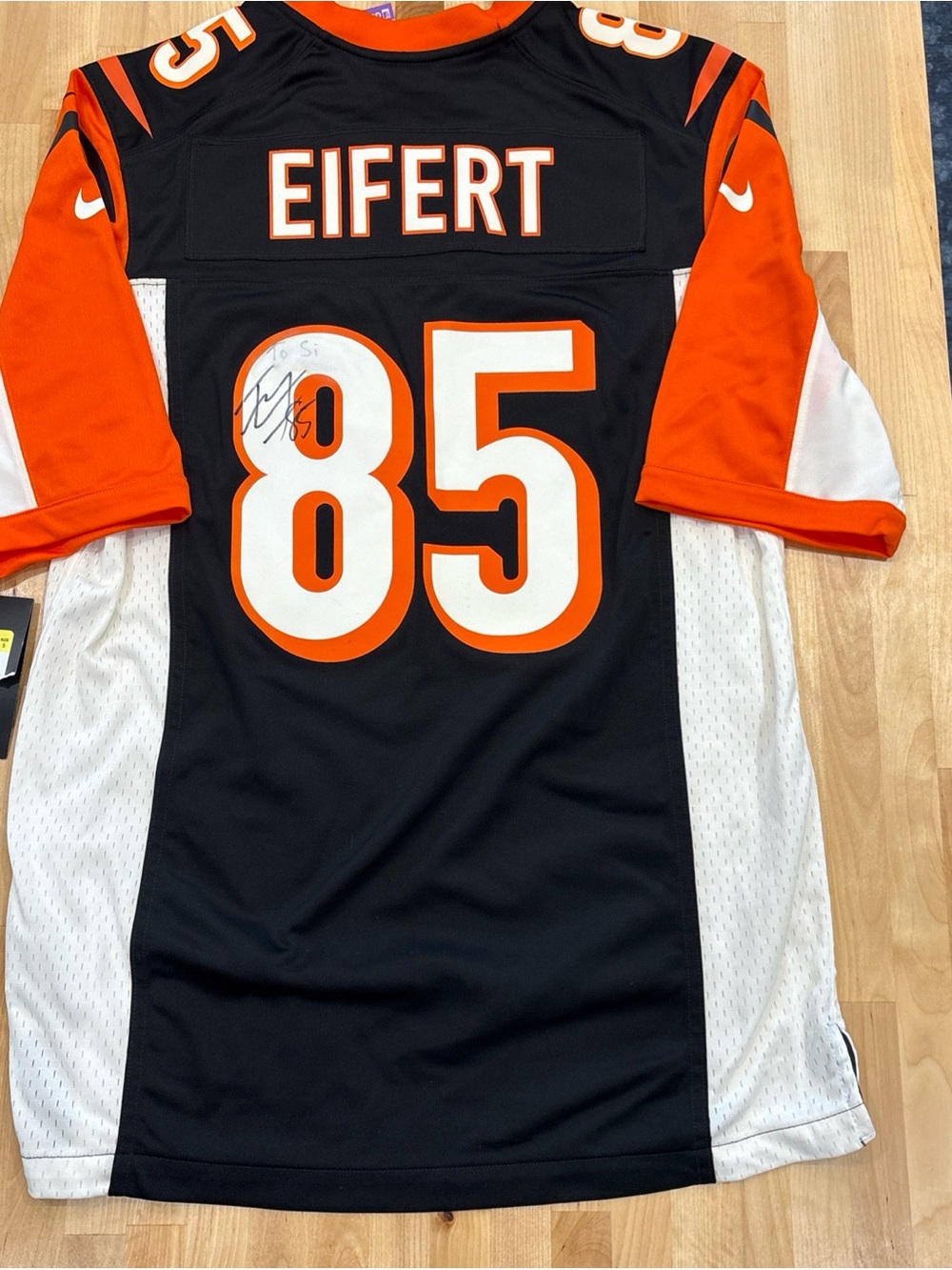 NWT Tyler Eifert Signed Cincinnati Bengals #85 Jersey Men’s S Signature NFL